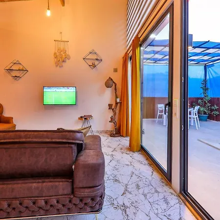 Makbara 2 Villa